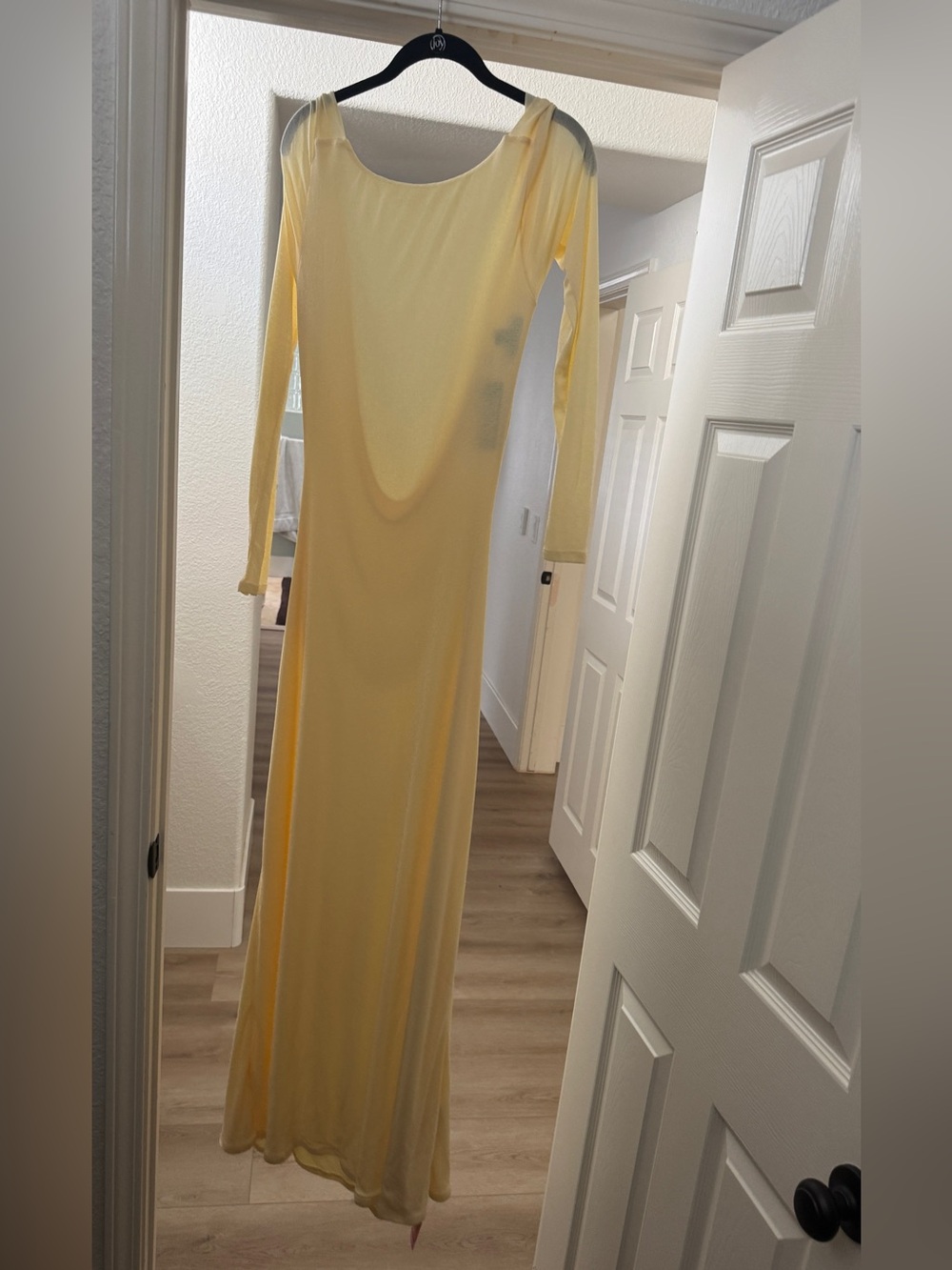 PrettyLittleThing Pale Yellow Long Sleeve Maxi Dress